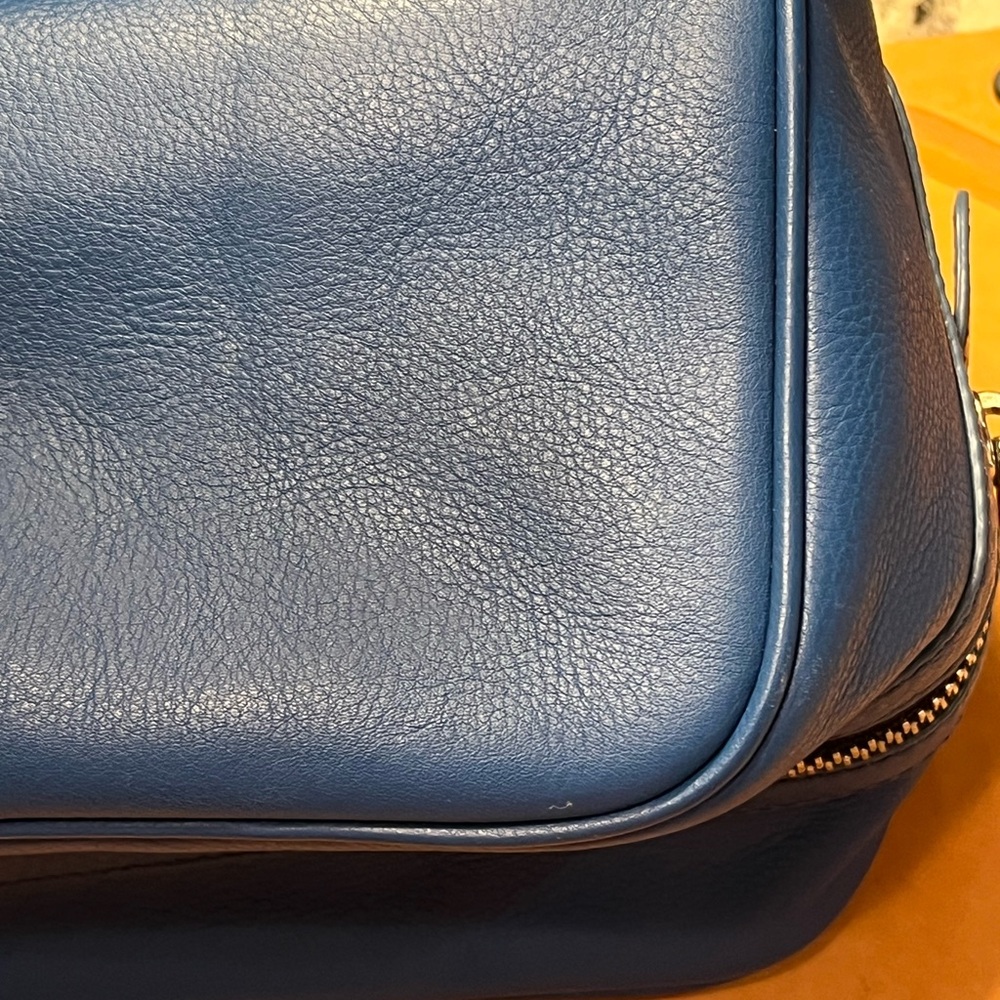 Coach blue leather toiletry bag - Picture 9 of 16
